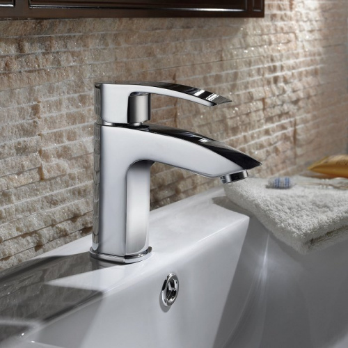 Смеситель для умывальника Iddis Vane YA16177C, хром