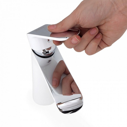 Смеситель для умывальника Iddis Calipso CALSB00i01, белый/хром