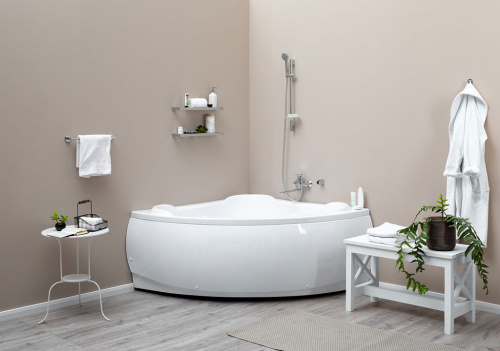 Акриловая ванна Aquanet Flores 150x150